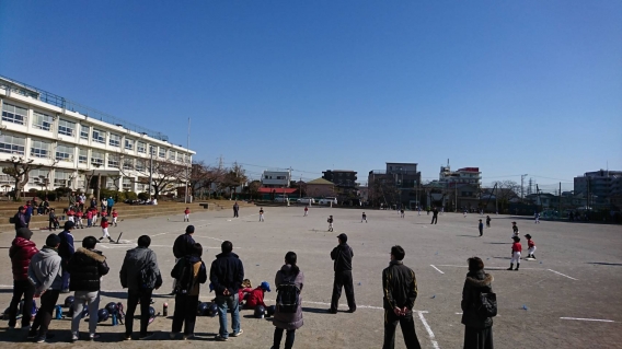 松原小学校で平塚市ティーボール大会が開催されました。